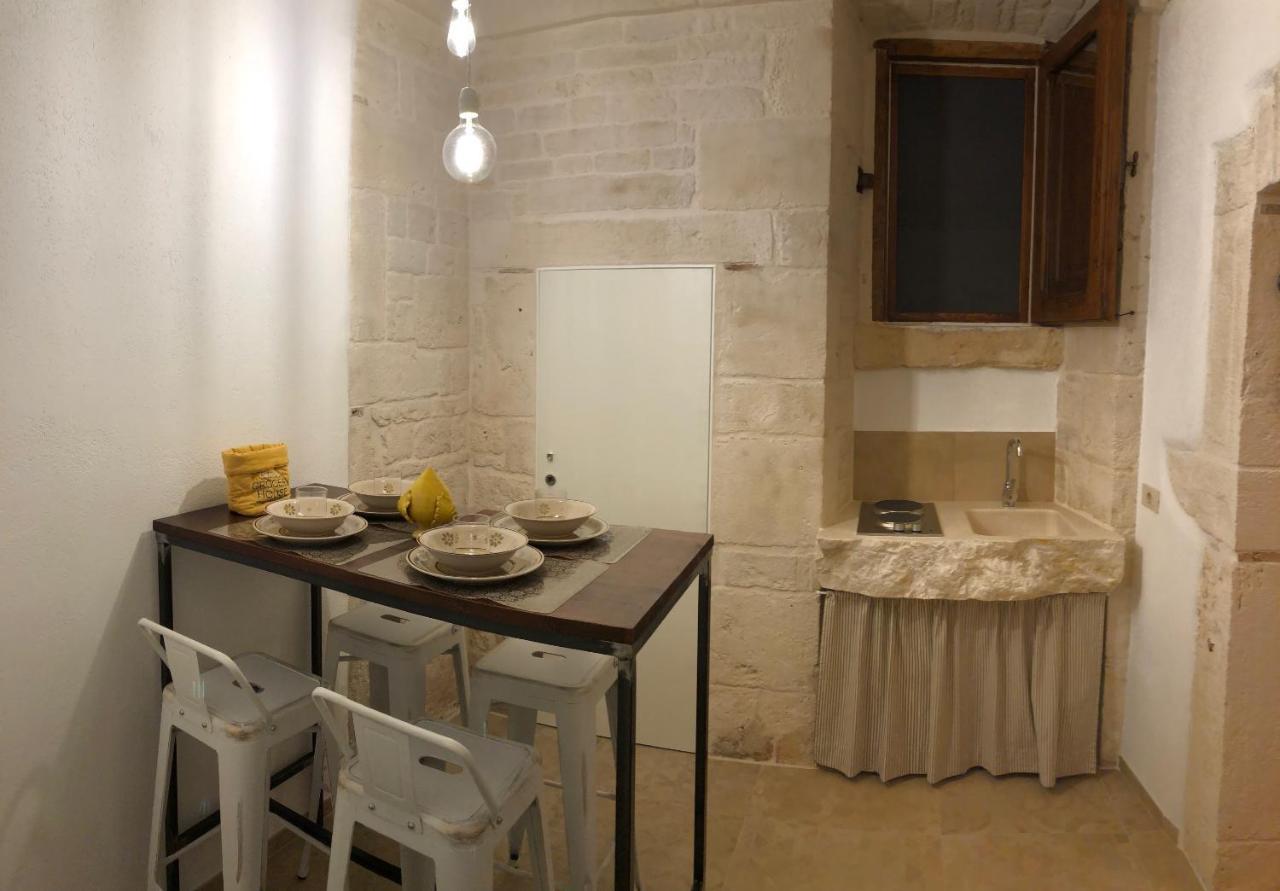 Dimora Miccolis Hotel Alberobello Bagian luar foto